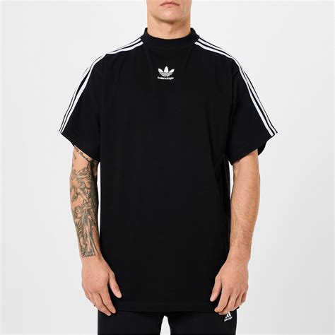 adidas oversized t shirt men.